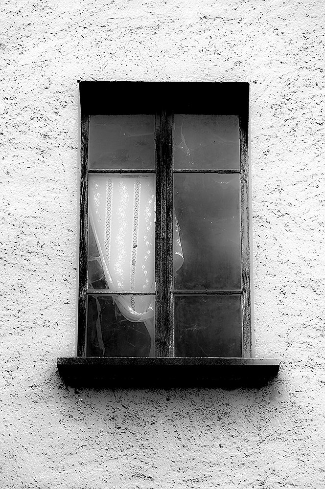 Window19.JPG