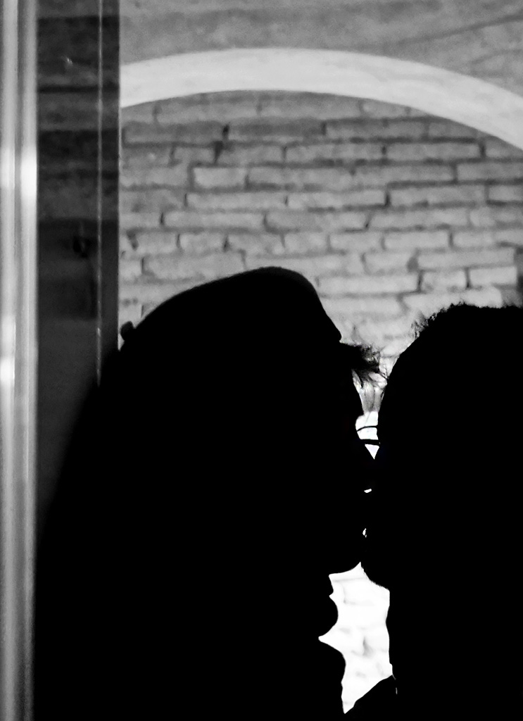 Kiss.jpg